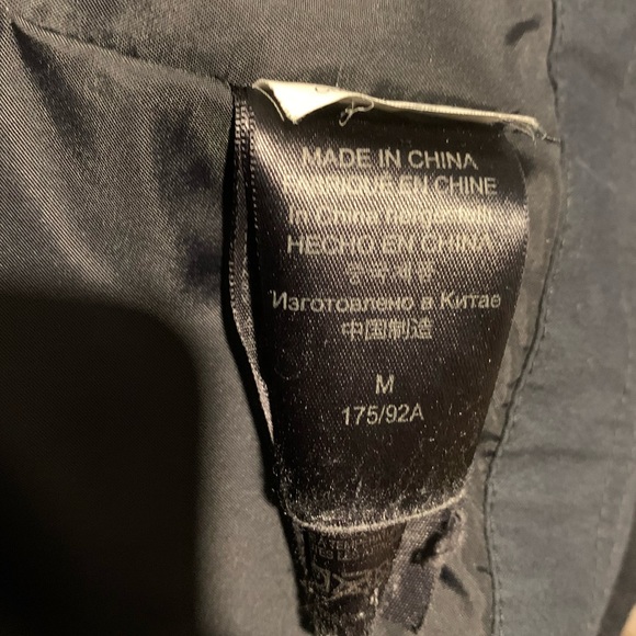 Marmot Men’s Navy Blue Winter Coat size Medium - Picture 9 of 10